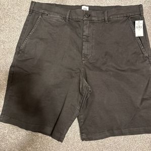 Bundle 2x NWT Gap Shorts Grey and Burgundy
